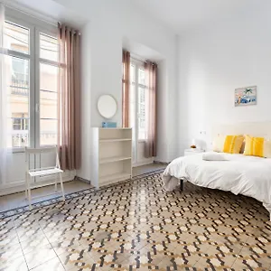 https://malagasuite-premium-city-center-malaga.1costadelsol.com